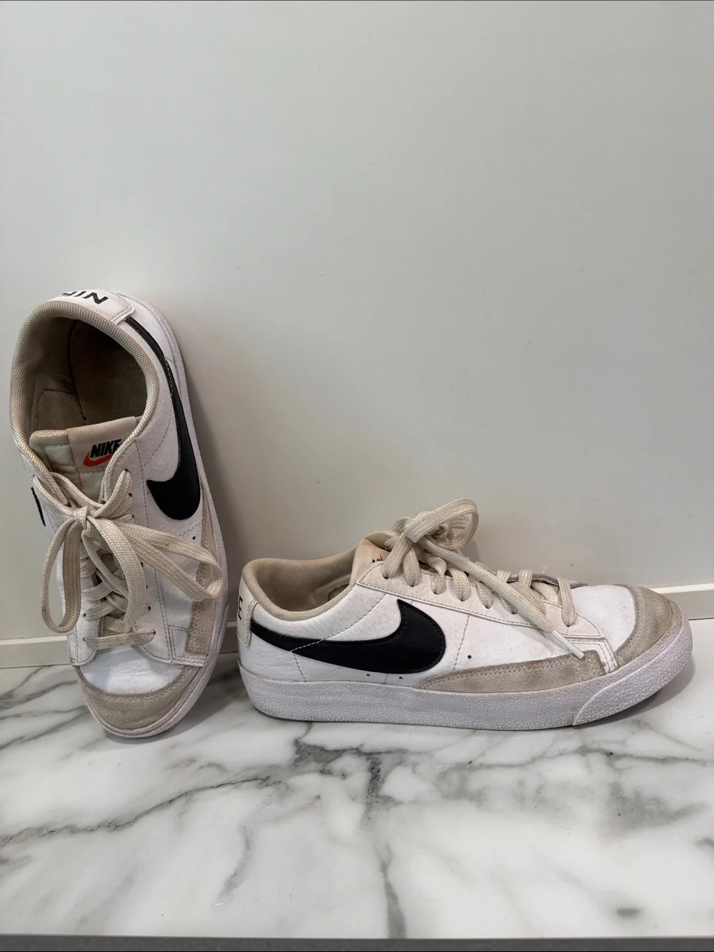 Nike Blazer Low '77 sneakers white and black Kid’s Size 7 - Picture 2 of 8